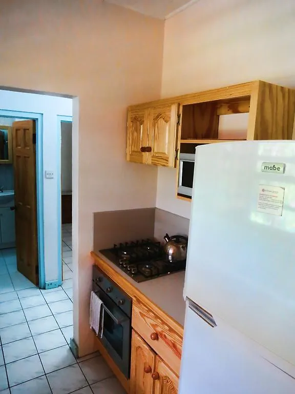 Bougainvillea Apartments 세인트조지스
