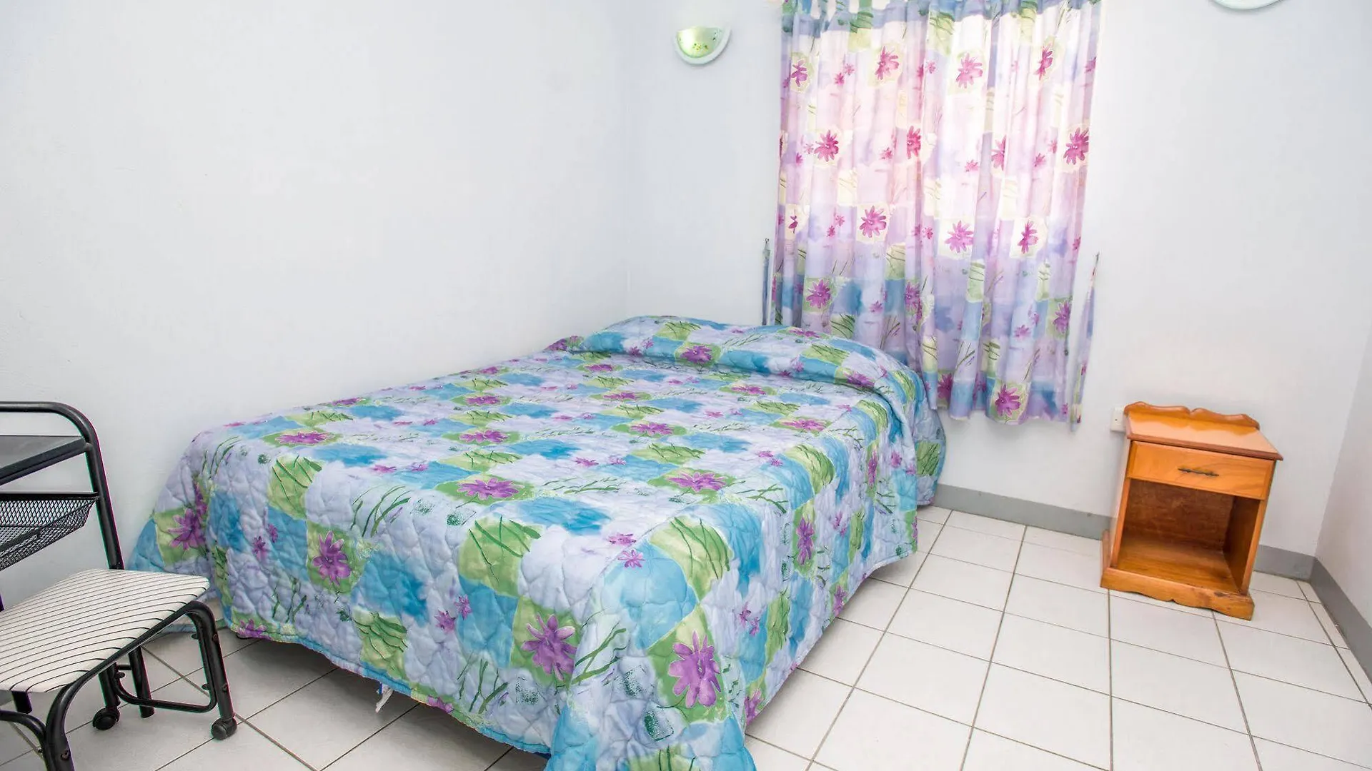 Bougainvillea Apartments St. George's