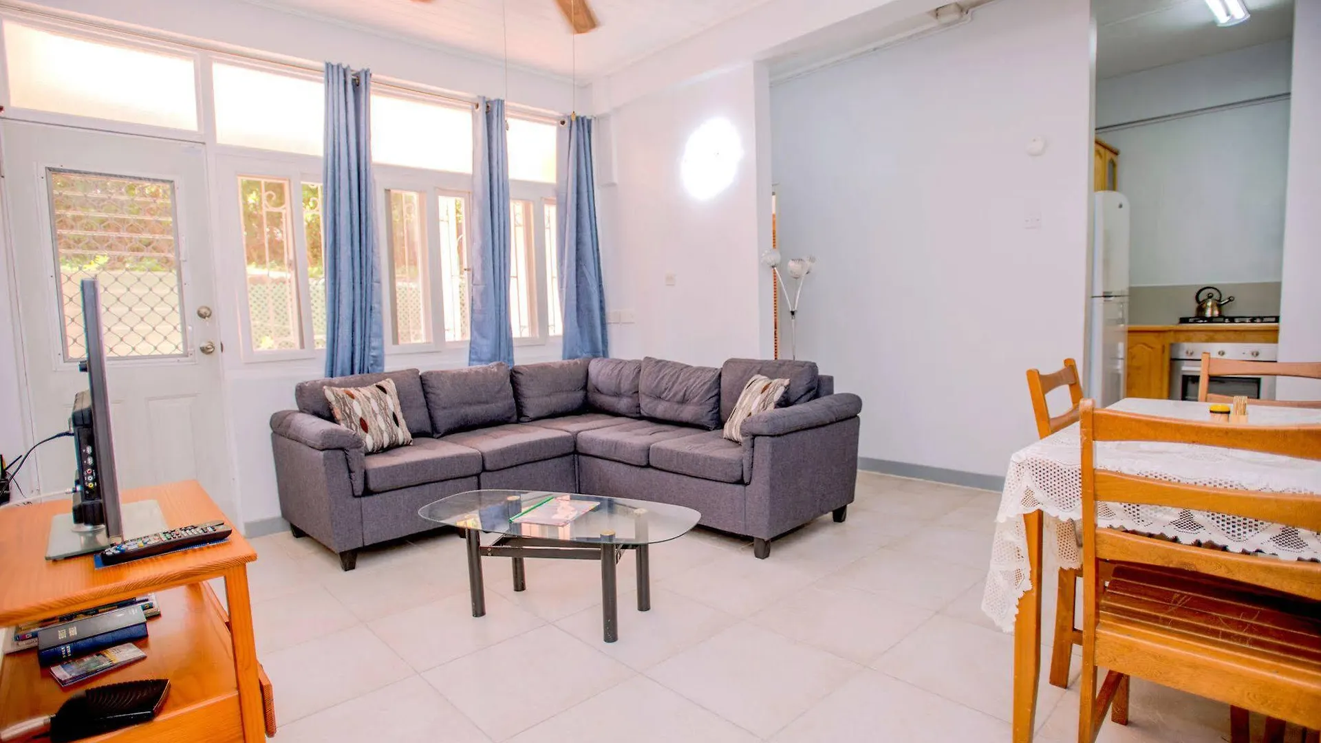 Bougainvillea Apartments St. George's