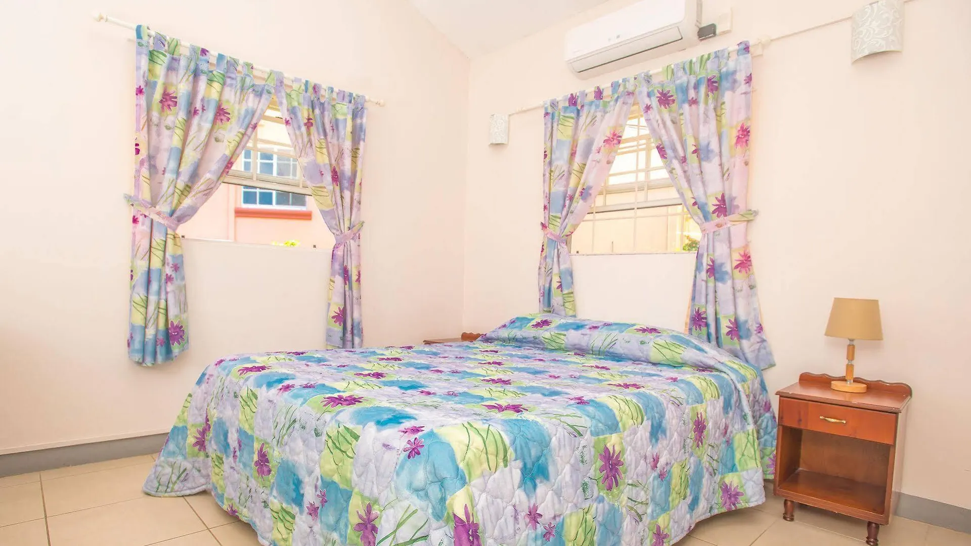 Bougainvillea Apartments St. George's